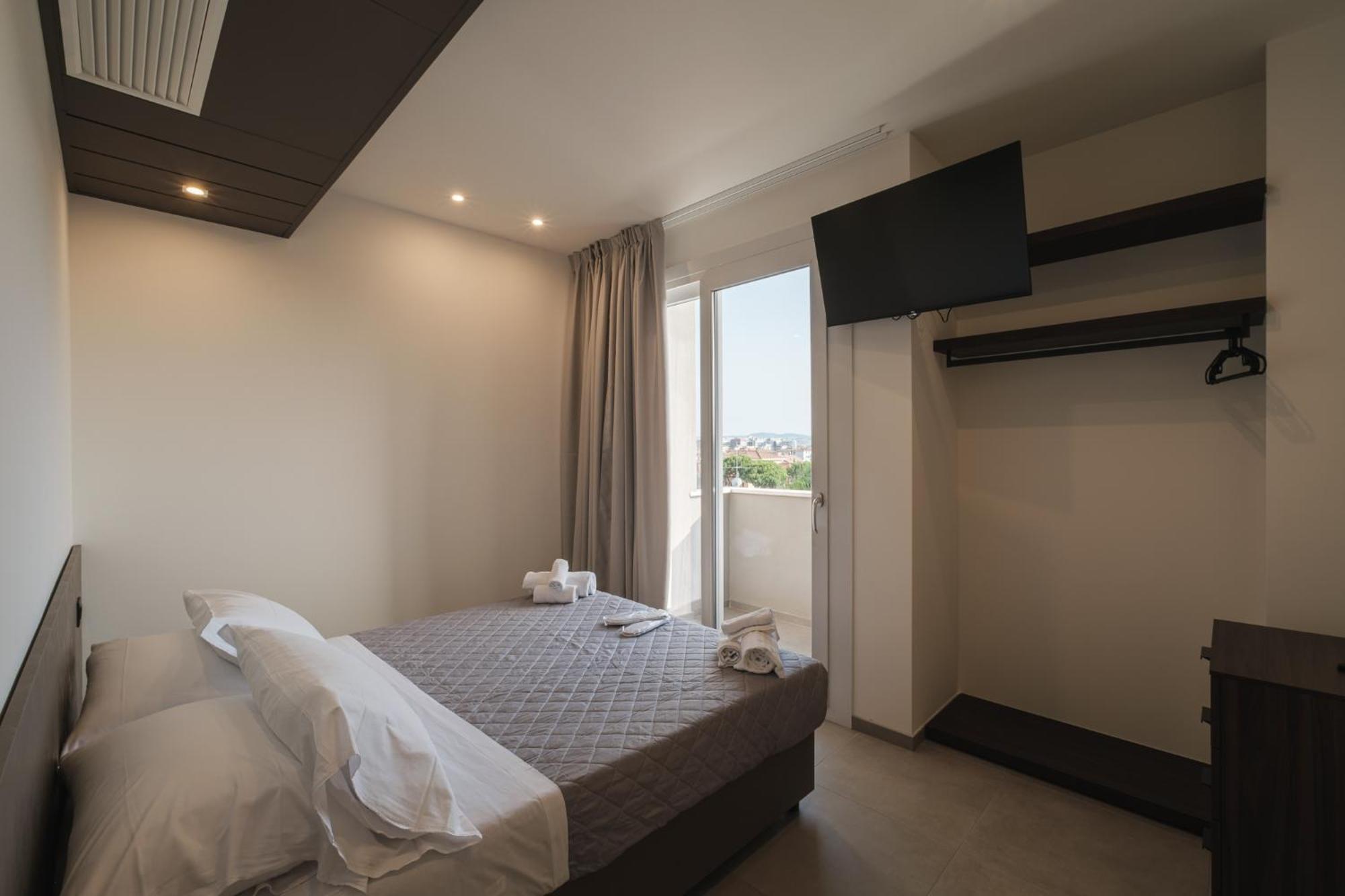 Residence Goldoni6 Suite Apartment Rimini Exterior foto