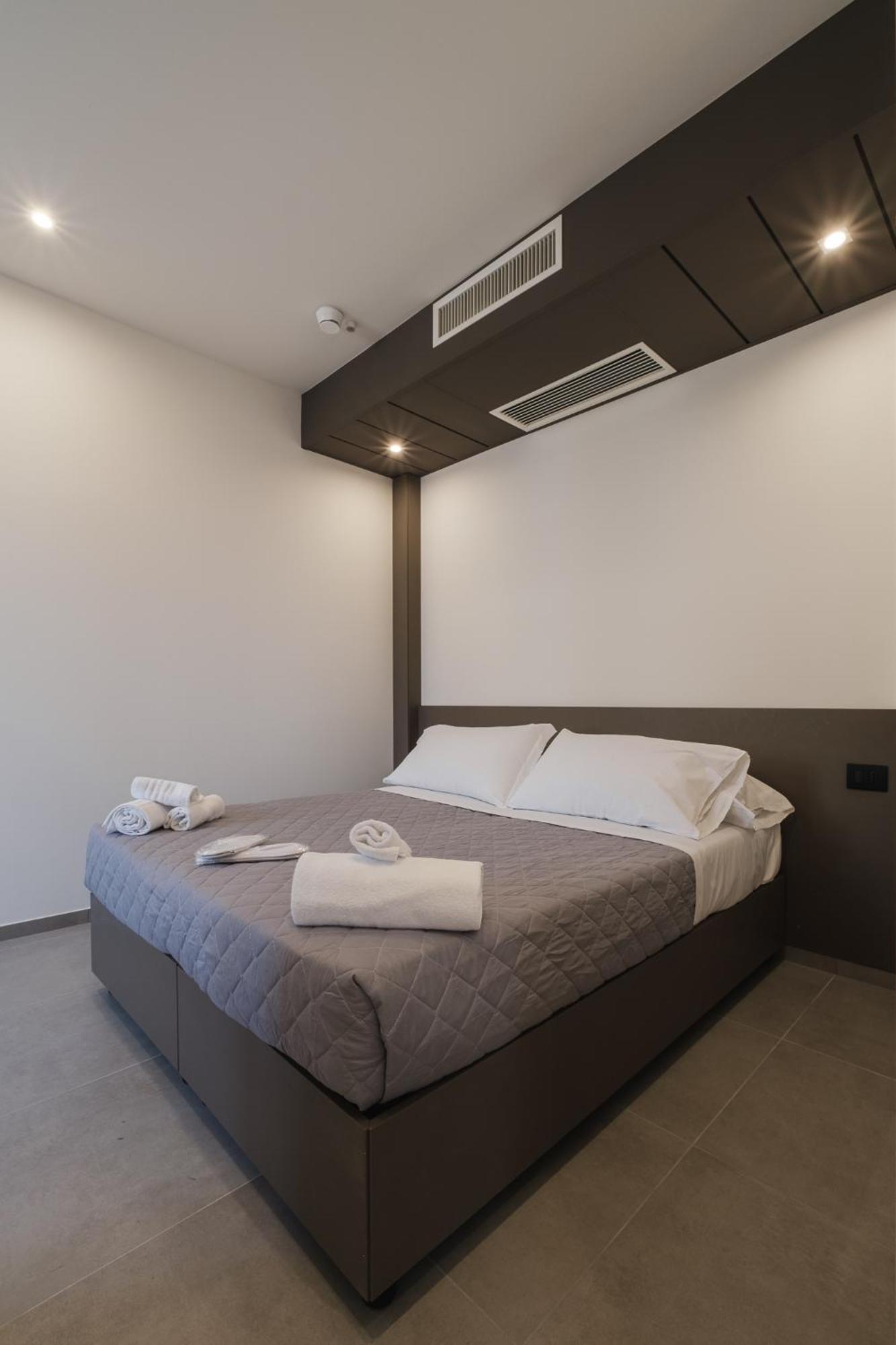 Residence Goldoni6 Suite Apartment Rimini Exterior foto